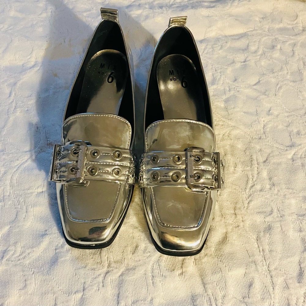 Mix No. 6 Metallic Silver Loafers